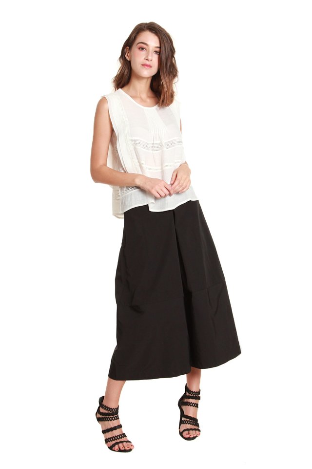 Claire Cropped Culotte Pants in Black