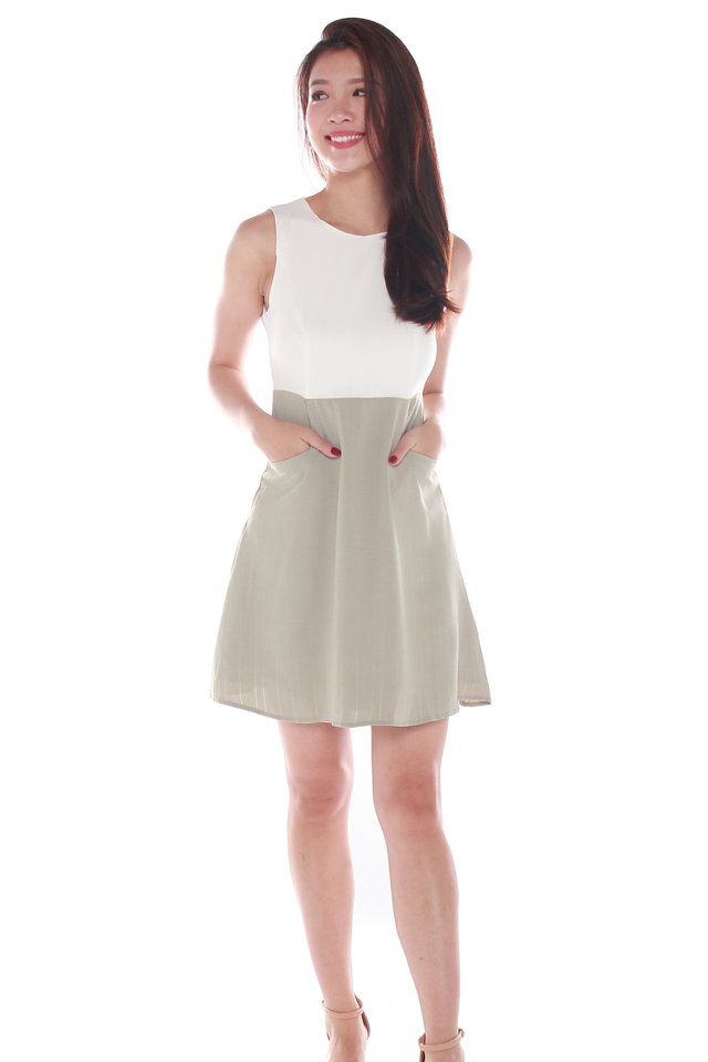Keilani Two Tone A-Line Dress in White/Olive