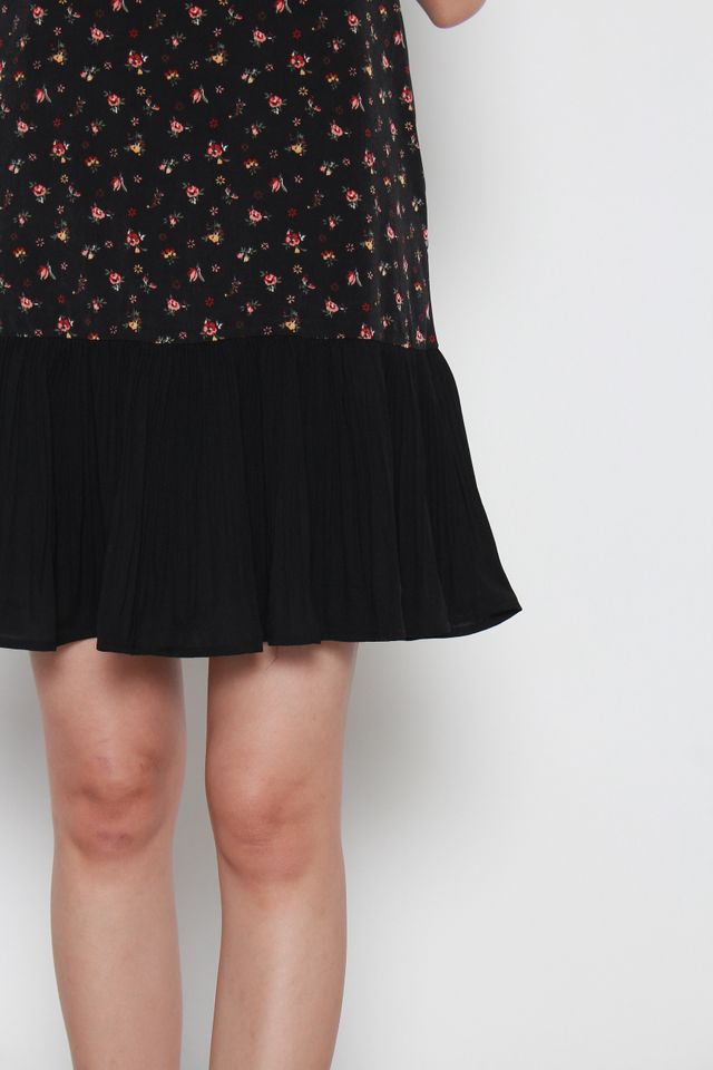 Azaria Floral Pleated Dress in Black