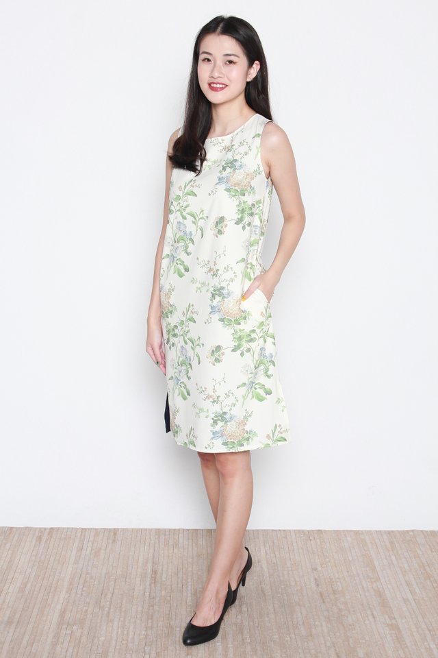 Camila Floral Reversible Slit Dress in Cream