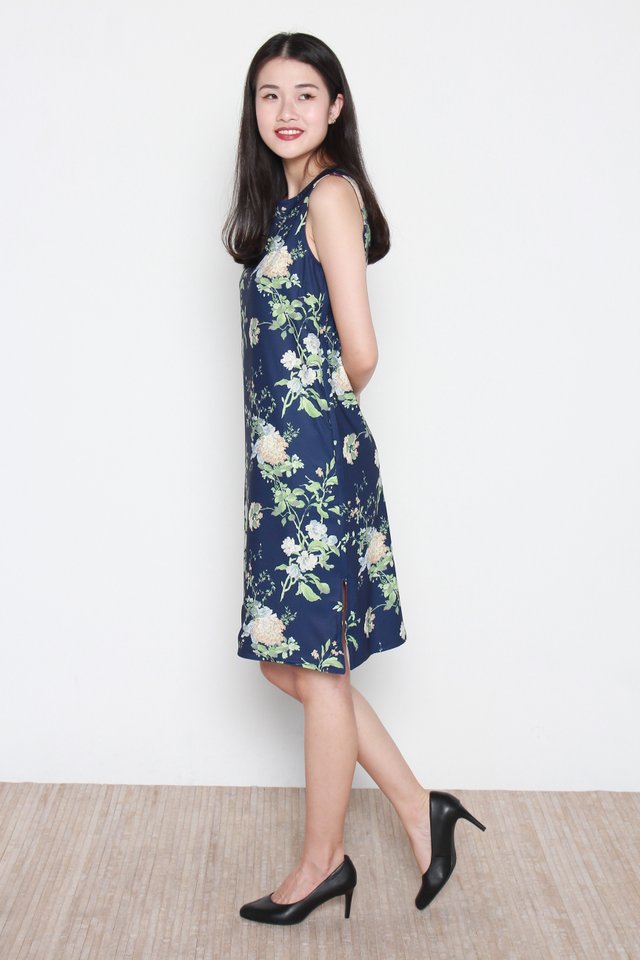 Camila Floral Reversible Slit Dress in Navy Blue