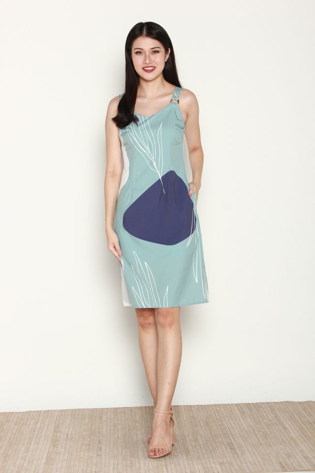 Lovise Abstract Print with Ring Dress in Green/Blue