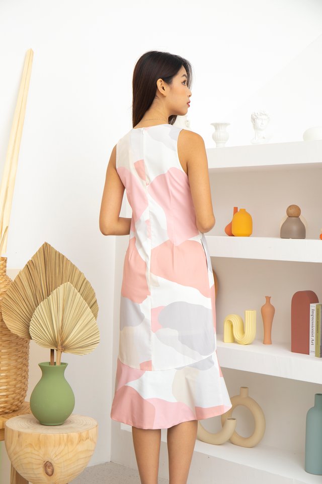 Caterina Abstract Hi-Lo Dress in Pink/Cream