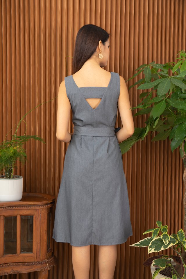 Winola V-Neck Sleeveless Midi Dress in Grey