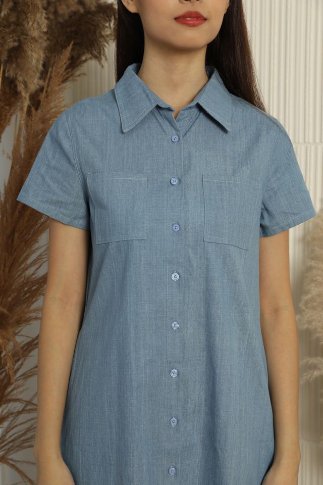Jeanne Collar Shirt Shift Dress in Light Denim
