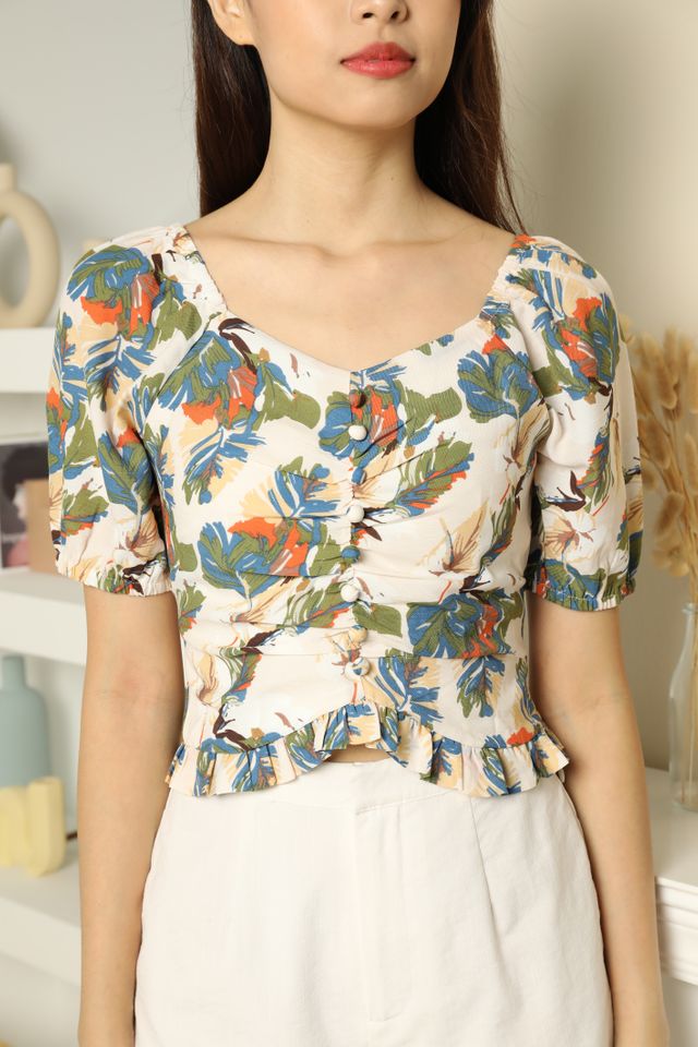 Rylie Ruched Floral Top in Cream